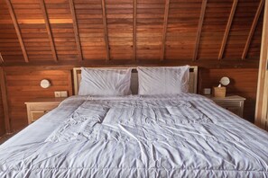 Deluxe Room | Free minibar, desk, free WiFi, bed sheets - Plumeria NP (Penida Island)