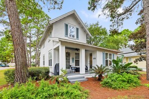 House, 3 Bedrooms | Exterior
