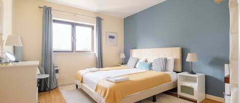 2 間睡房、熨斗/熨衫板、Wi-Fi、床單