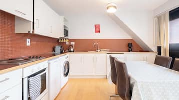 Køleskab, mikrobølgeovn, ovn, opvaskemaskine