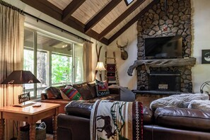TV, fireplace - Fire Pit | Forest Cabin | BBQ | Sleeps 10 | (Pinetop)