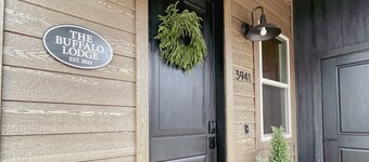 Peaceful Show Low Hideaway w/ Fireplace & Deck