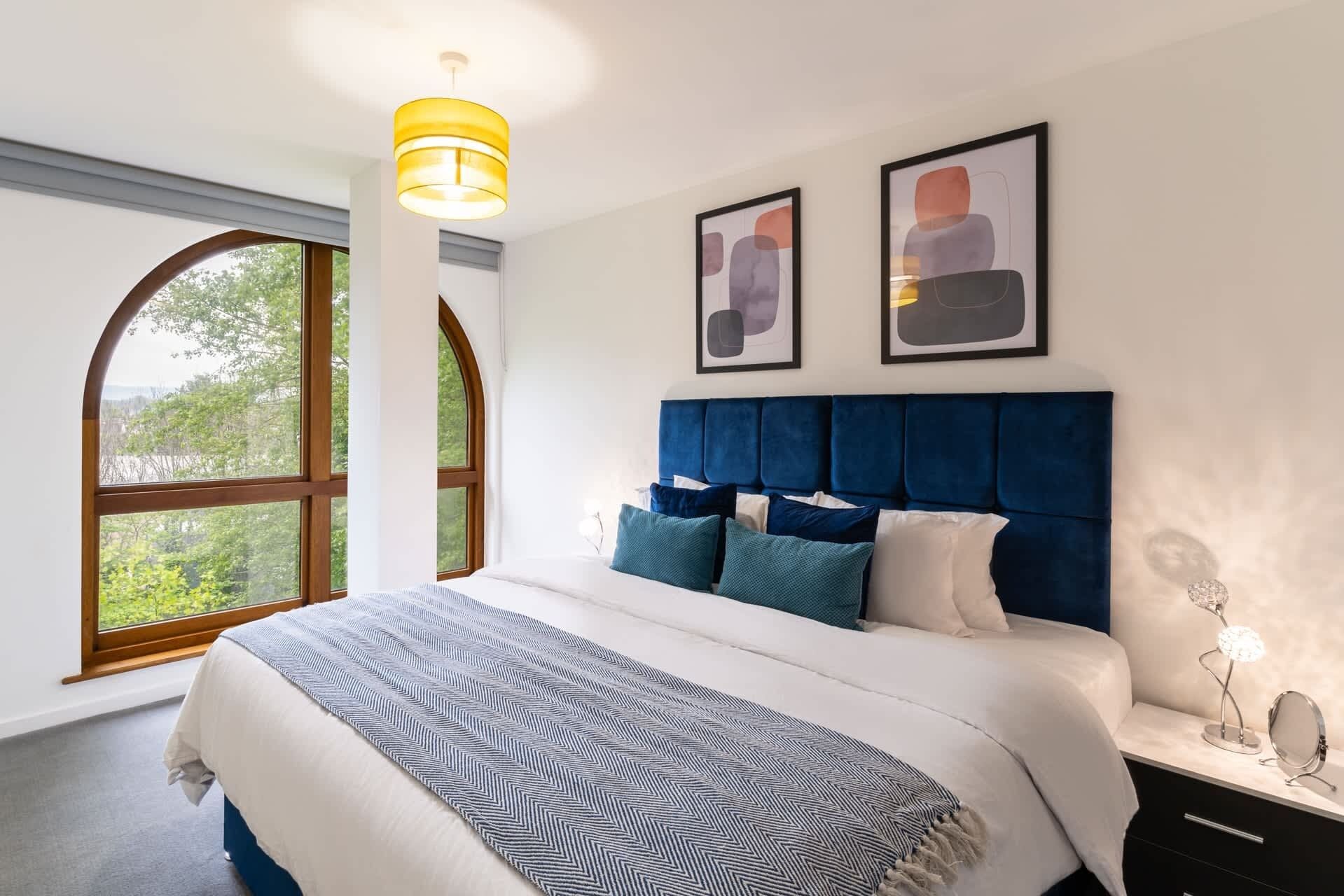 1 chambre, bureau, fer et planche à repasser, Wi-Fi gratuit