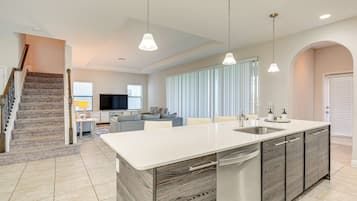 Rumah (4 Bedrooms) | Interior