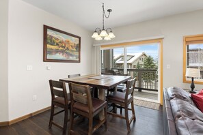 Dining - Cozy Fireplace | Private Garage | EV Charger (Steamboat Springs)