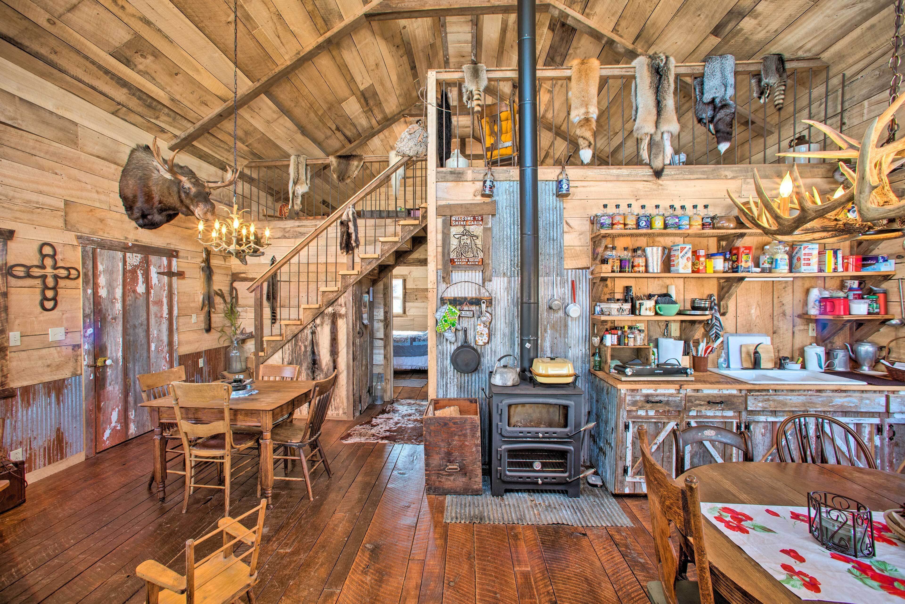 House (2 Bedrooms) | Interior