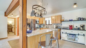 Unclassified image, 4 of 34, button - Lovely Tobyhanna Getaway, Close to Everything (Tobyhanna)
