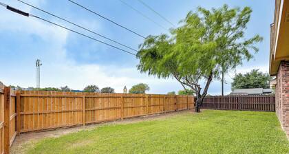 Weslaco Home w/ Fenced Yard: 2 Mi to Downtown