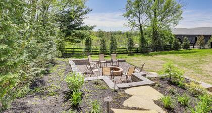 Dry Ridge Farmhouse w/ Hot Tub + Game Room!