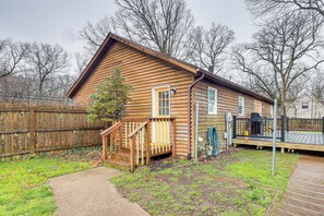 House (3 Bedrooms) | Interior - Indiana Dunes Home w/ Gas Grill: 1 Mi to Beach! (Michigan City)