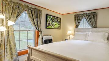 2 bedrooms, iron/ironing board, bed sheets