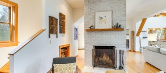 Chic Addison Home w/ Fire Pit on 8 Private Acres!
