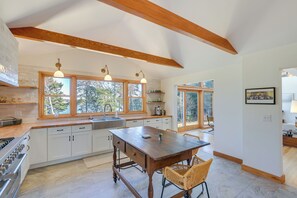 Talo (3 Bedrooms) | Sisätilat