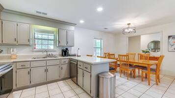 Rumah (3 Bedrooms) | Interior