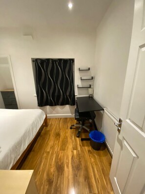 Apartamento | 3 quartos, Wi-Fi de cortesia, roupa de cama