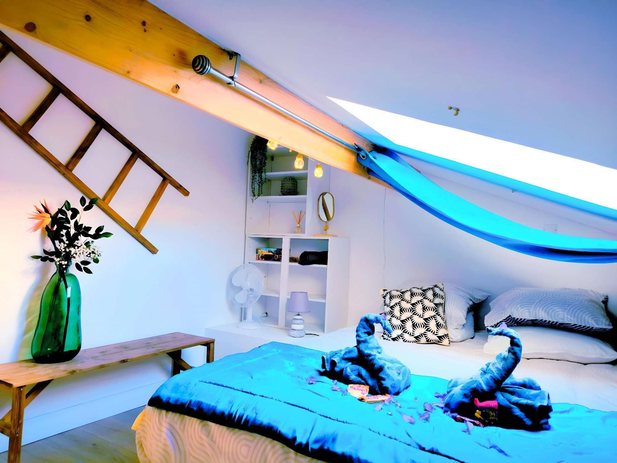 1 室のベッドルーム、WiFi