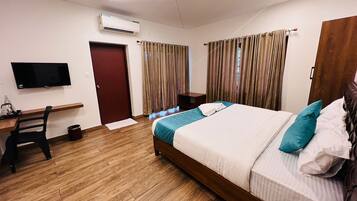 7 camere, ferro/asse da stiro, Wi-Fi, lenzuola