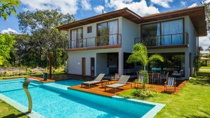 Innenpool, Außenpool