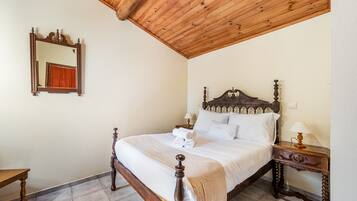 2 bedrooms, internet, bed sheets