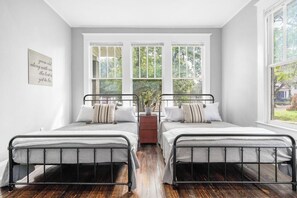 4 Schlafzimmer, kostenloses WLAN, Bettwäsche