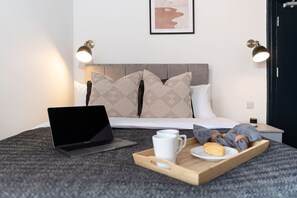 Fer et planche à repasser, Wi-Fi, draps fournis