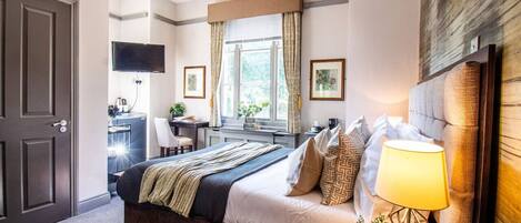 1 Schlafzimmer, Schreibtisch, BĂŒgeleisen/BĂŒgelbrett, WLAN