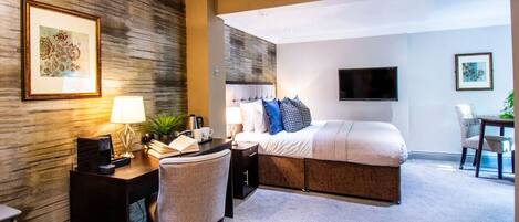 1 Schlafzimmer, Schreibtisch, BĂŒgeleisen/BĂŒgelbrett, WLAN