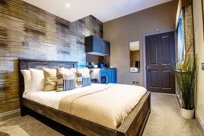 1 Schlafzimmer, Schreibtisch, Bügeleisen/Bügelbrett, WLAN