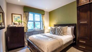 1 bedroom, desk, iron/ironing board, free WiFi