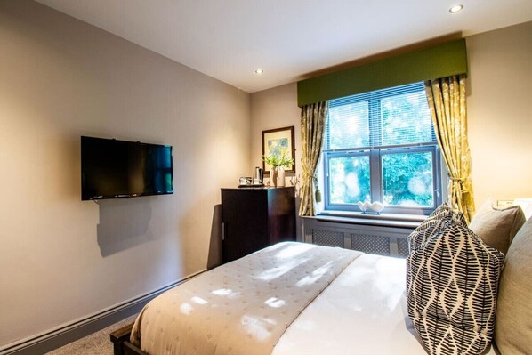 1 Schlafzimmer, Schreibtisch, Bügeleisen/Bügelbrett, WLAN