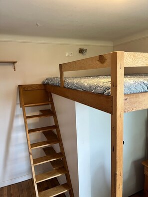 3 chambres, fer et planche à repasser, Wi-Fi gratuit, draps fournis