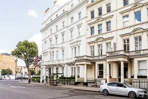 基本公寓 | 景點