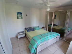 4 Schlafzimmer, Bügeleisen/Bügelbrett, kostenloses WLAN, Bettwäsche