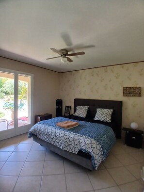 4 Schlafzimmer, Bügeleisen/Bügelbrett, kostenloses WLAN, Bettwäsche