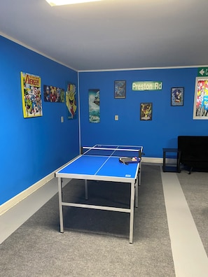 Games room - The Yellow Dragonfly (Albright)