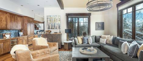 Télévision, cheminée