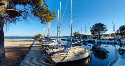 À 300m du lac : "LA Tourniére" Climatisation. 3 Chambres. 2 Sdb
