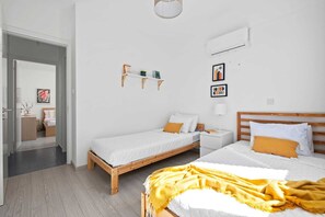 2 chambres, bureau, fer et planche à repasser, Wi-Fi gratuit