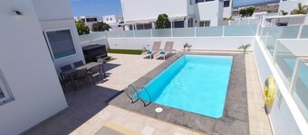 Luxury Rubicón con Piscina y Jacuzzi Privado