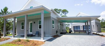 Starry Night: 3,800 sqft, 1-min to Beach! - Resort Pool, Dog Friendly!
