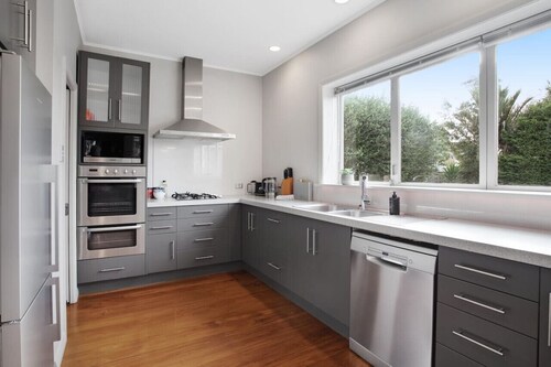 Prosper Point Home with BBQ, Patio and Parking