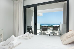 3 bedrooms, iron/ironing board, free WiFi - Pure South II 2447 Penthouse (Manilva)