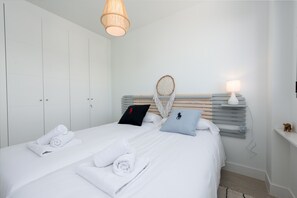 3 bedrooms, iron/ironing board, free WiFi