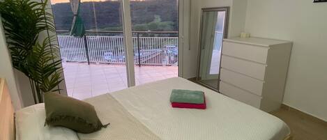 2 bedrooms, WiFi, bed sheets