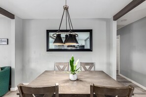 Dining - Old Town, Single story w/Pool, Bunk Beds, Bocce, Putt-Putt, & Pool Table! (Scottsdale)