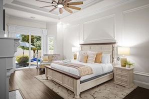 6 Schlafzimmer, Schreibtisch, Bügeleisen/Bügelbrett, Reisekinderbett