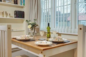 Unclassified image, 4 of 16, button