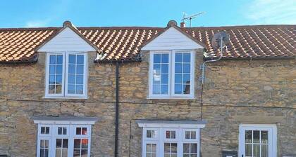 Lavender Cottage - a beautiful quirky cottage