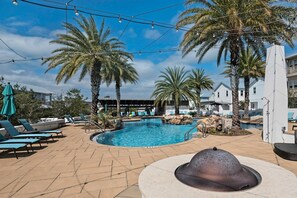 Maison, plusieurs lits (Our Gulfview Escape) | Piscine