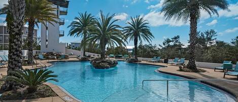 Casa, letti multipli (Our Gulfview Escape) | Piscina | Piscina all'aperto, una piscina riscaldata